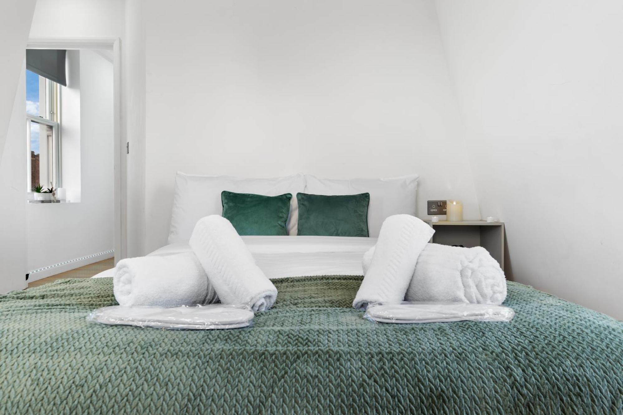 Chelsea Battersea & Private Rooftop Terrace * Londra